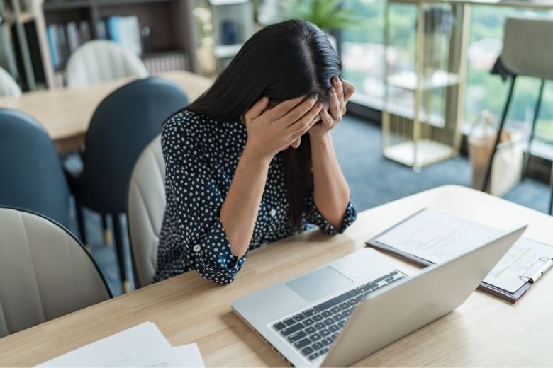 生活や仕事に支障が出ている